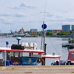 Myharbourfront, Luxuriöses Wohnen An Der Hafenmole * Rostock